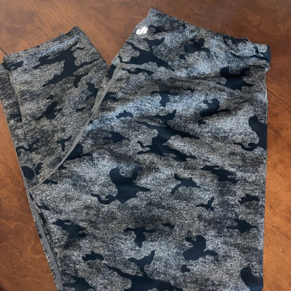 Sweat Shaper Dark Gray and Black Camo Leggings Women’s 4XL